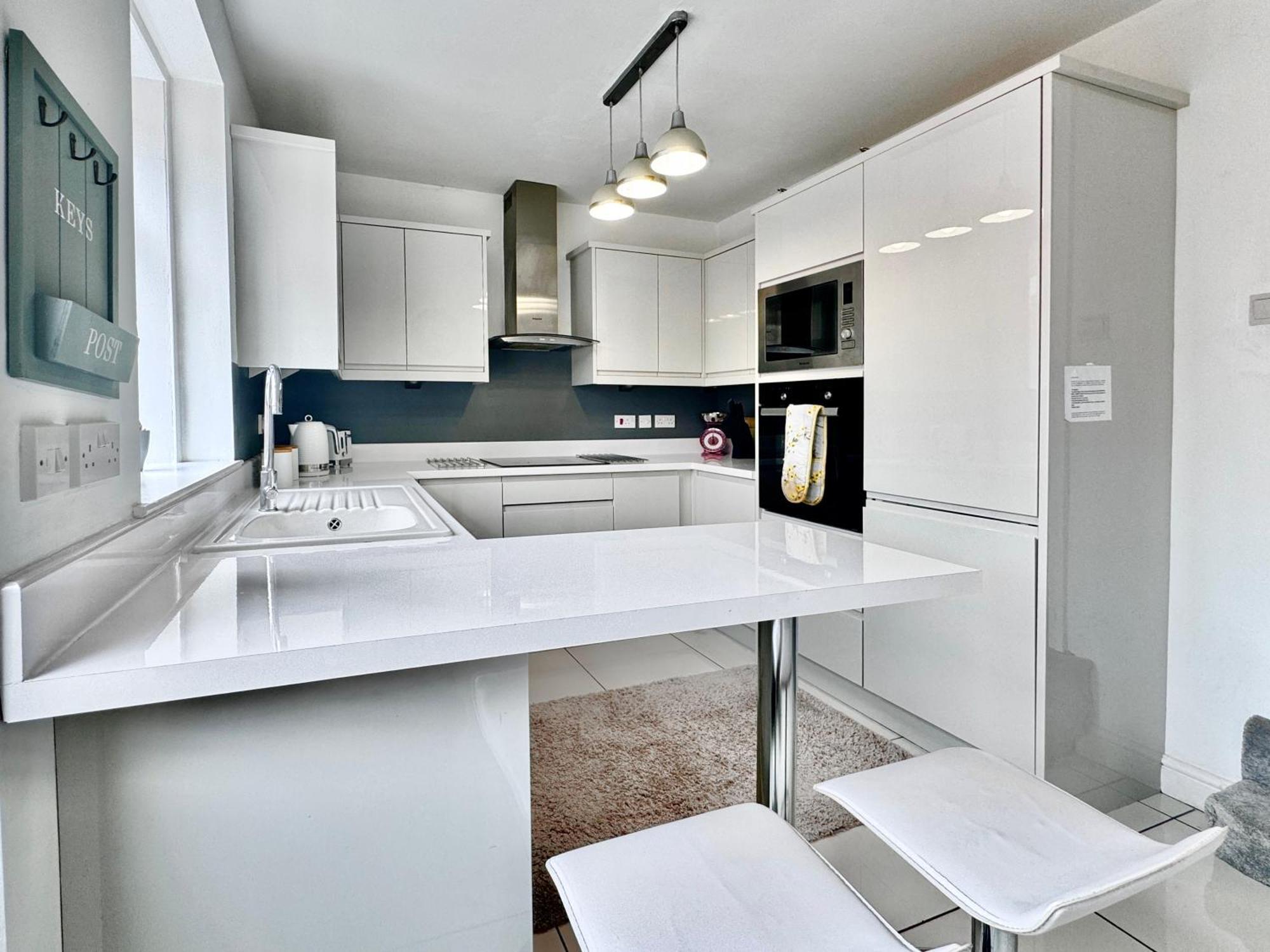 Apartment Victoria With Free Parking สการ์โบโรห์ ภายนอก รูปภาพ