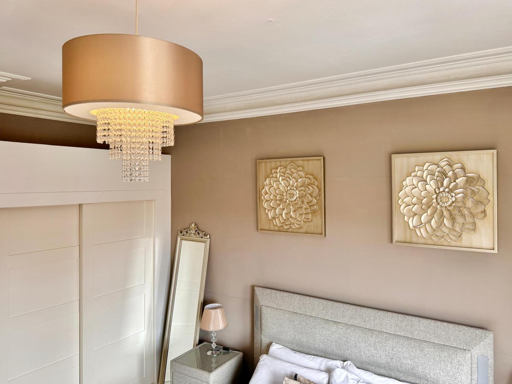 Apartment Victoria With Free Parking สการ์โบโรห์ ภายนอก รูปภาพ